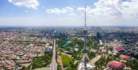 Va aflati in Tashkent, o metropola vibranta unde trecutul sovietic si viitorul modern se impletesc spectaculos