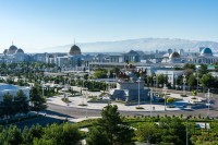 Veti incepe ziua cu un tur al orasului Ashgabat.