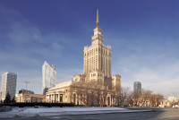 Tur de oras Varsovia cu ghid local: Palatul Culturii si al Stiintei–cea mai inalta structura a orasului, devenita de asemenea si simbol,