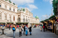 Mic dejun. Timp liber la dispozitie In Viena.