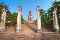 si Pagoda Thien Mu - un simbol al Hue.