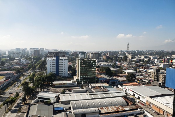 Dis de dimineata predarea camerelor de hotel si transfer la aeroportul din San Jose pentru zborul catre Guatemala City