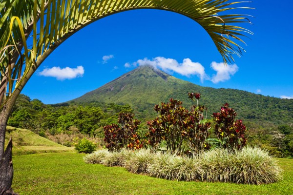 Apoi, va veti indrepta spre Parcul National Vulcanul Arenal