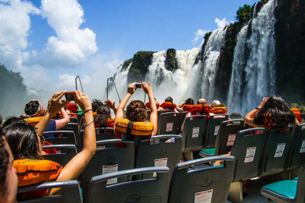 Excursie la Cascadele Iguazu (partea argentiniana).