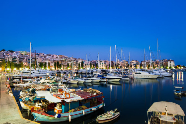 Atena, Port Piraeus