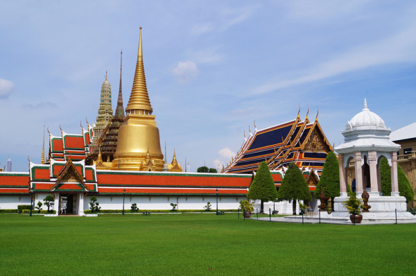 si frumosul templu care adaposteste Buddha de Smarald, cea mai respectata imagine a lui Buddha din Thailanda.