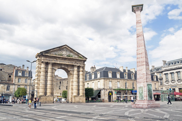 Bordeaux Poarta Aquitaine, Bordeaux Obeliscul