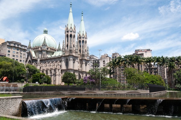 Ziua de azi o vom dedica cunoasterii mai aprofundate a orasului Sao Paulo.