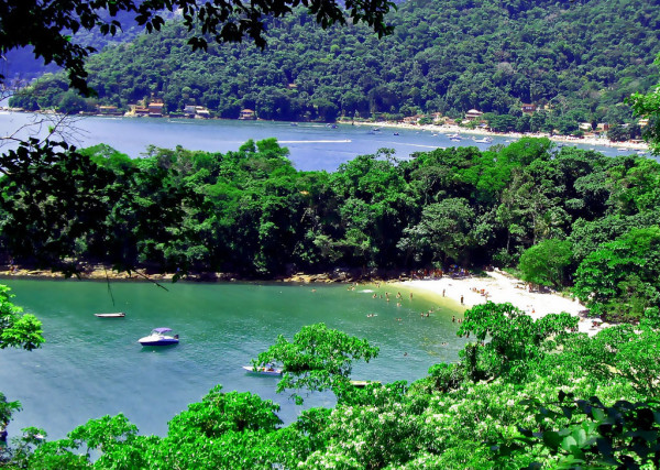 Excursie optionala de 1 zi in Insulele Tropicale cu pranz inclus. Se va pleca de la hotel dis-de-dimineata, de unde ghidul nostru va va conduce spre o lume de vis minunata.