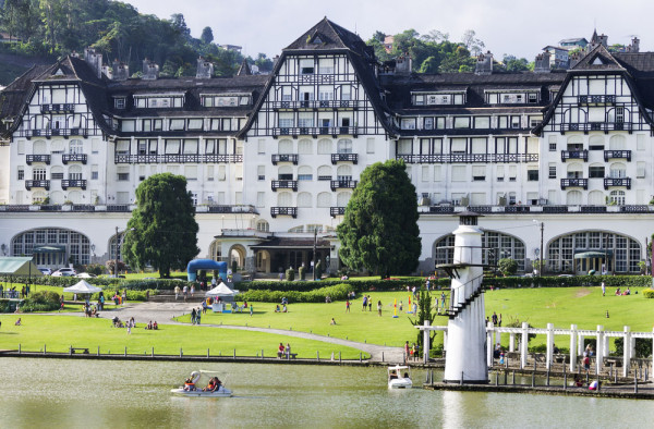 Excursie optionala de 1 zi la Petropolis cu pranz inclus.