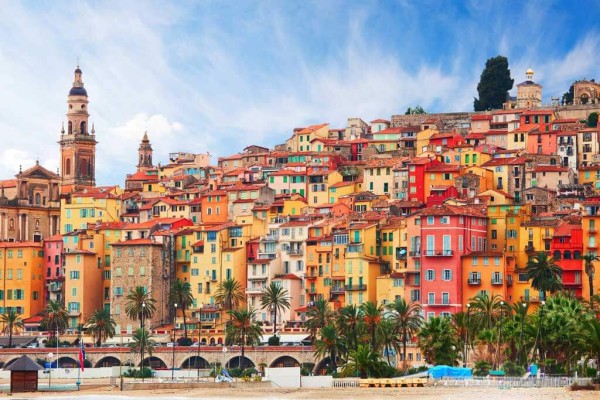 Ne deplasam catre Menton, o statiune pitoreasca pe Coasta de Azur