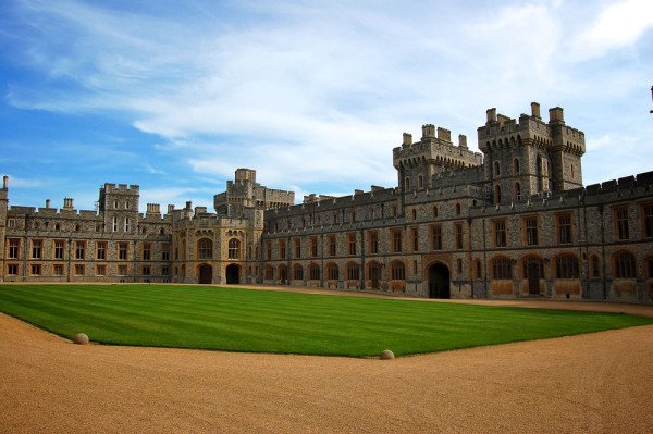Castelul Windsor a fost resedinta familiei regale timp de peste 900 de ani.