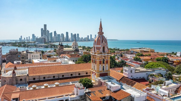 NOU Un traseu cuprinzator care include si Carnavalul din Barranquilla !