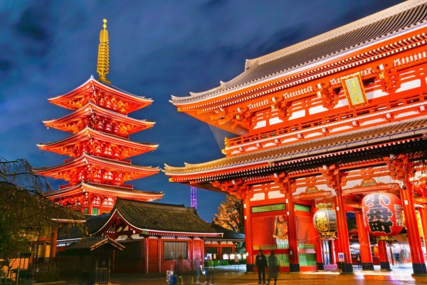 pentru a asista la una dintre cele mai importante traditii de anul nou din Japonia-Joya no Kane