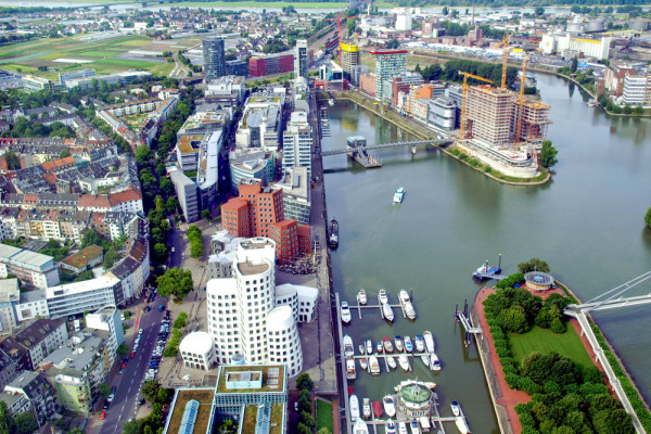 Dusseldorf vedere port