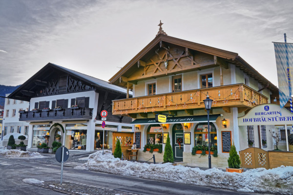 Garmisch Partenkirchen centru case bavareze