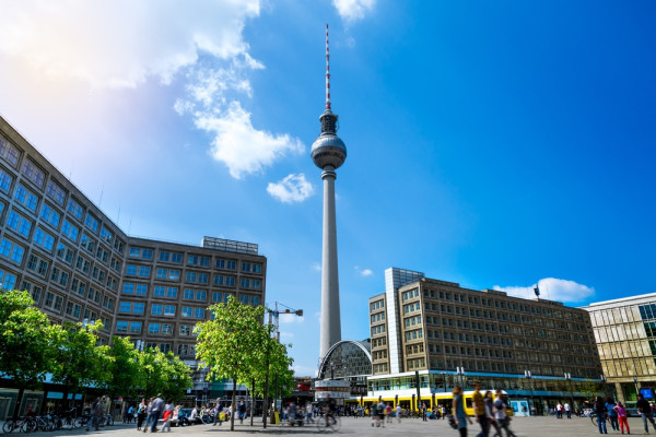 Berlin. Descoperim orasul intr-un tur de oras cu ghid local: Potsdamer Platz, Tiergarten, Alexanderplatz,