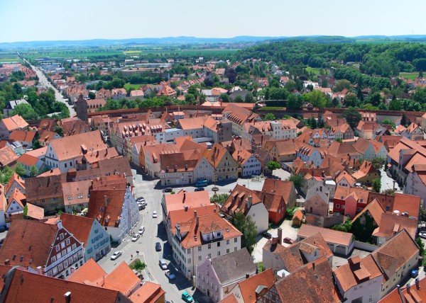 Continuam apoi cu Nördlingen, un oras cetate unic in Europa si in lume