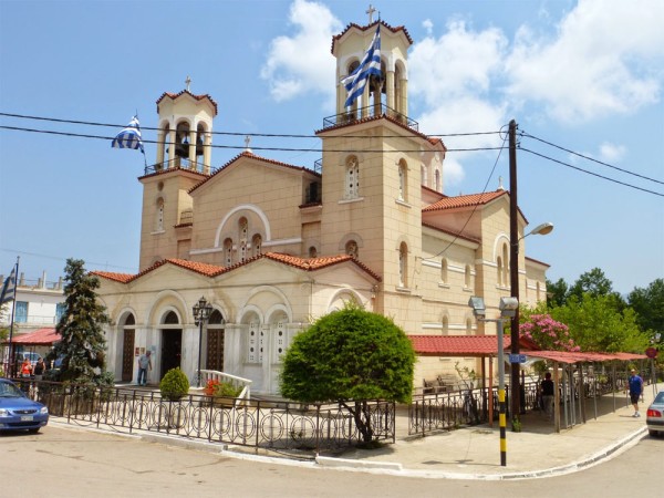 Incepem cu Biserica Sf. Ioan Rusul care se afla in localitatea Prokopi  si adaposteste moastele Sf. Ioan Rusul