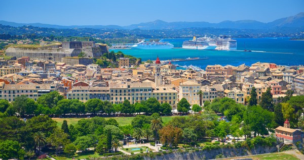 In prima parte a zilei vom face o excursie inclusa la Kerkira.