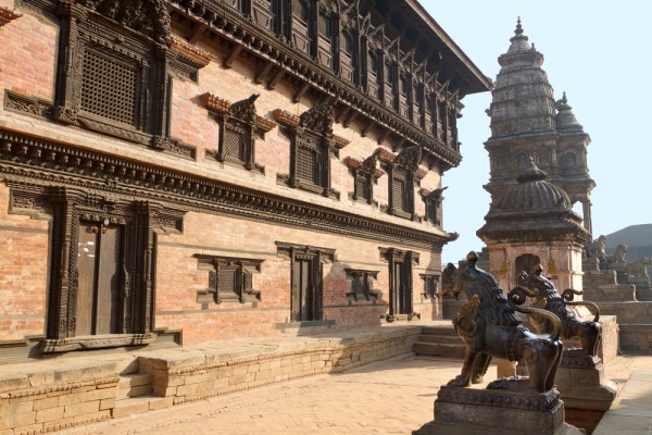 Situat doar la 14 km de Kathmandu, orasul are propria lui piata centrala numita, evident, Durbar. Cele mai fascinante structuri aici sunt: Palatul celor 55 de ferestre,