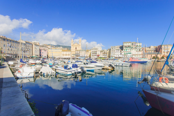 Insula Corsica Bastia Portul vechi