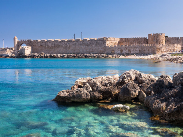 Insula Rodos Portul Mandraki zidurile orasului vechi