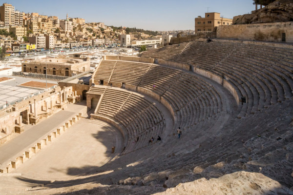 La poalele cetatii se afla Teatrul Roman cu o capacitate de peste 6000 de locuri, folosit si in ziua de azi pentru evenimente culturale.