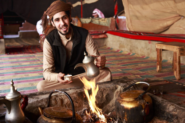 In aceasta zi vom intalni si triburile de beduini, recunoscute pentru caldura si ospitalitatea lor.