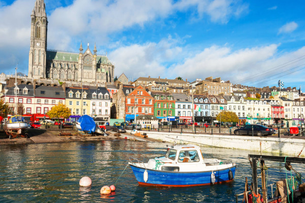 Suntem in Cork, al doilea oras ca marime din Irlanda, dupa Dublin, nominalizat in anul 2010 de Lonely Planet in lista top 10 destinatii de calatorie.