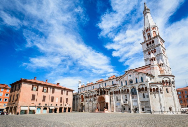 Continuam cu Modena - o bijuterie in inima Emilia Romagna
