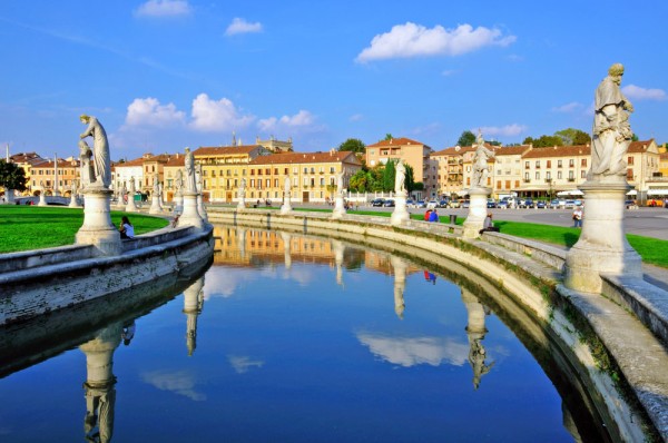 Continuam catre Padova unde ne vom rasfata cu un tur pietonal