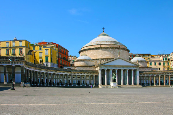 Napoli Piata Plebiscit