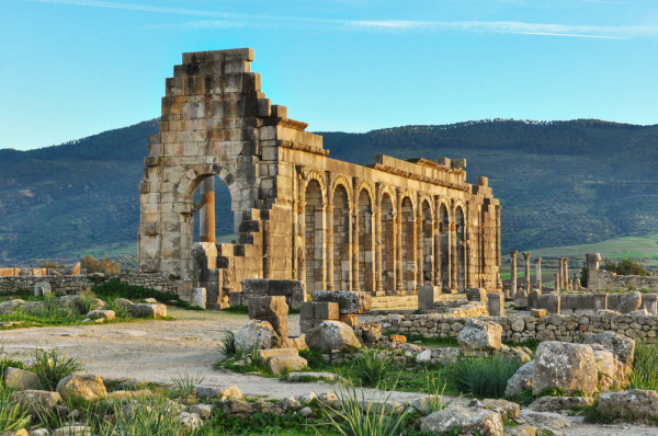 Acesta era centrul administrativ al provinciei Mauretania Tingitana. Veti admira aici faimoasele ruine romane.