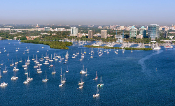 Exploram “The Magic City” intr-un tur de oras Miami cu ghid local (durata 5 ore): Coconut Grove,
