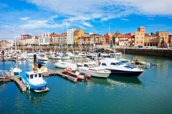 Suntem in Gijon, un oras portuar situat pe tarmul Golfului Biscay