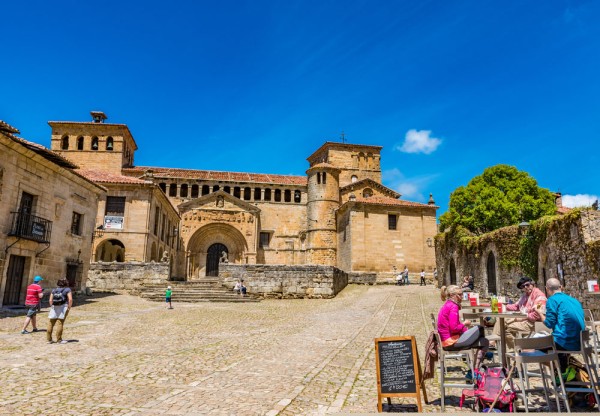 Ne indreptam apoi catre Santillana del Mar, considerata o adevarata bijuterie arhitectonica medievala.