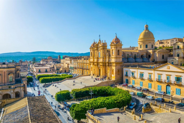 Se spune ca nu ai vazut nimic din Italia si nu i-ai simtit gustul pana nu ai vizitat Insula Sicilia