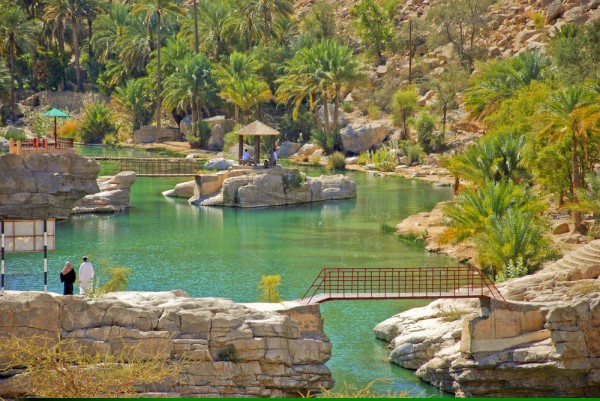 Wadi Bani Khalid este una dintre cele mai frumoase oaze din Oman!
