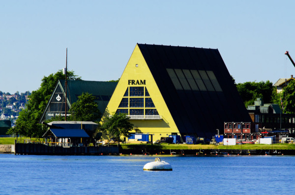 Dupa amiaza, timp liber la dispozitie sau optional, “Turul celor 2 Muzee”. Se viziteaza Muzeul Kon Tiki si Muzeul Polar Fram.