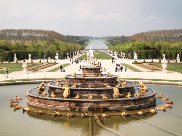 Palat Versailles fantana Latona