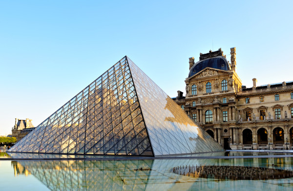 Paris Muzeu Louvre Piramida Louvre