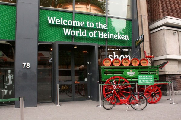 Va recomadam vizita la Heineken Experience