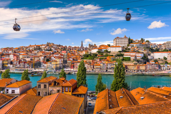Ziua de astazi este dedicata in intregime orasului Porto.
