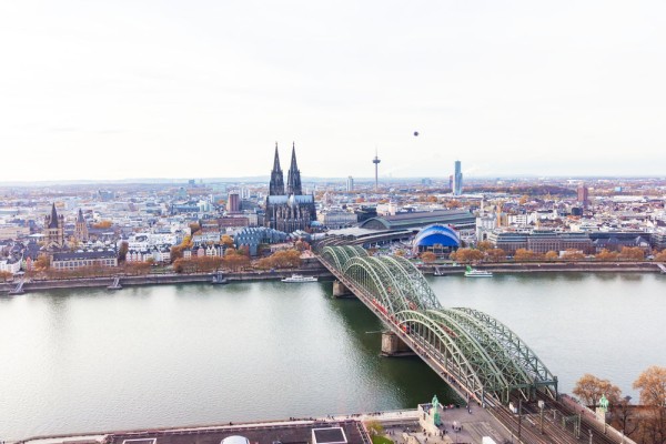 Tur de oras Koln cu ghid local.
