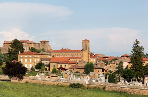 Theize si Bagnols, trei sate medievale franceze linistite in care timpul parca s-a oprit in loc.