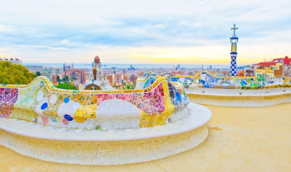 Ne indreptam catre Parcul Guell, o gradina cu elemente arhitectonice situata in partea superioara a colinei El Carmel