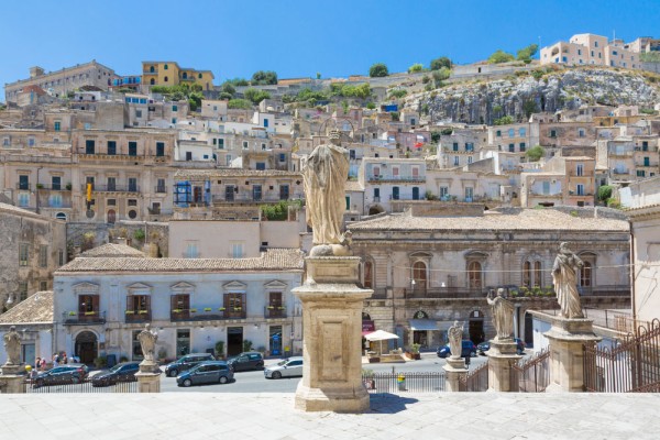 Plecam spre Modica