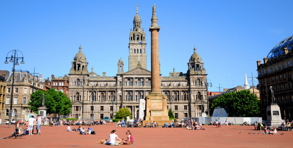 Glasgow este cel mai mare oras al Scotiei si este renumit pentru cultura, stilul si prietenia oamenilor sai.