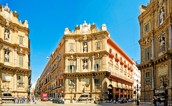 Dupa-pranz, incepem un tur pietonal de oras Palermo